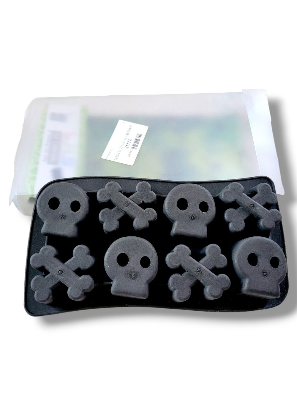 Ice Cannibal | LHS | NWT Black Skull & Crossbones Silicone Ice Tray Mold